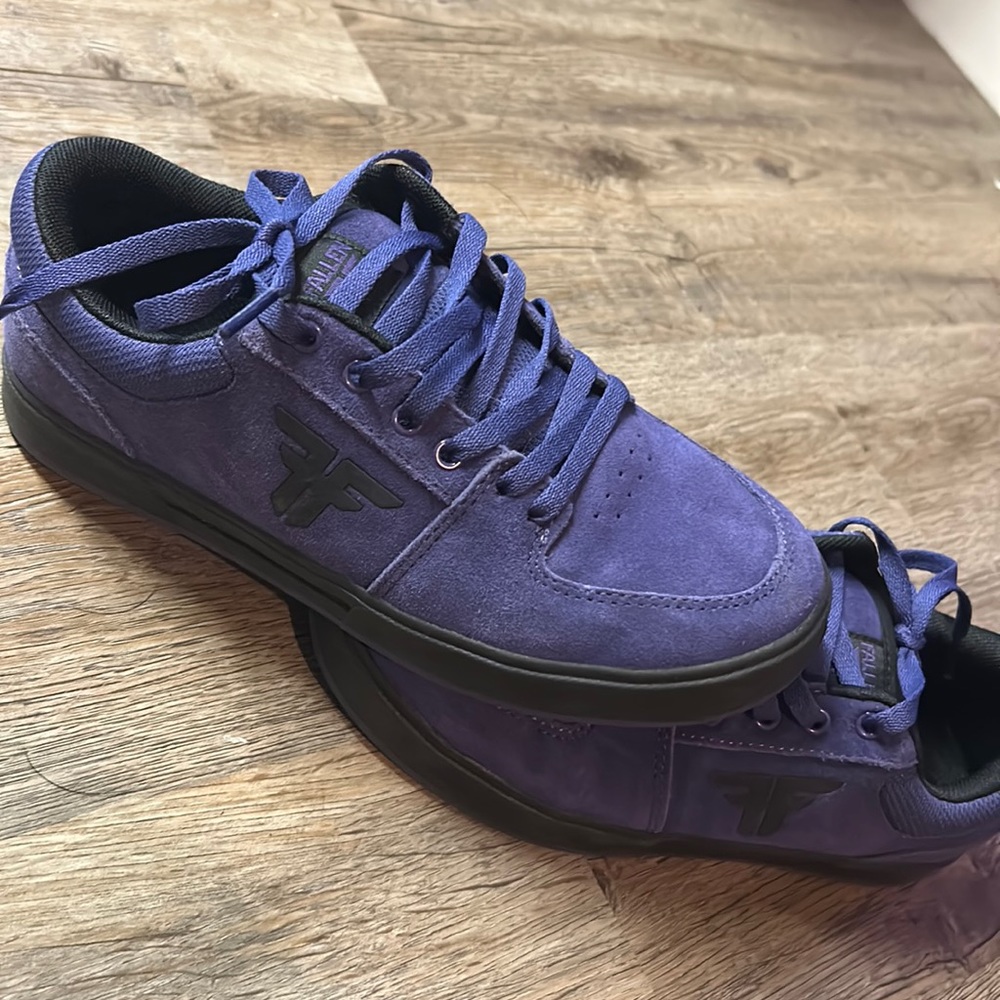 Skate Sneakers